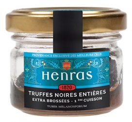 truffes-noires-entieres-La-Maison-Truffes-Henras-1820-Emilie-Allali-La-Galerie-Dauphine